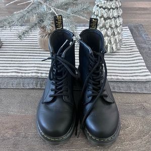 COPY - Girls Dr. Martens AirWair Size 3